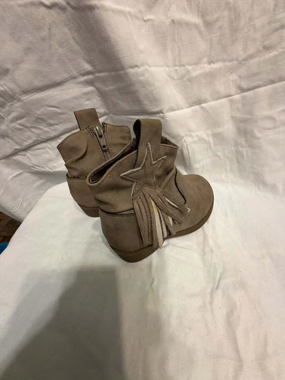 Wonder Nation Toddler Girls Taupe Western Fringe Star Ankle Boots